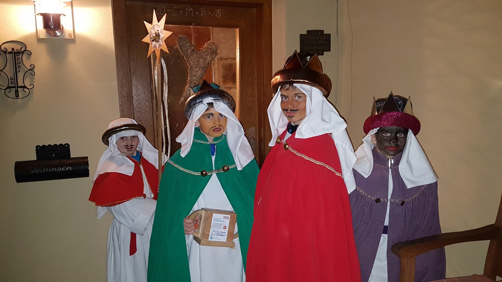 Sternsinger UNTERWEGS 06-01-2018 _3_.jpg