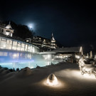 WA_170110_Winter_Hotel_Alm_1992_final Aussenansicht Winter Nacht.jpg