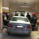 Pkw kracht in Warteraum des Landesklinikums Horn