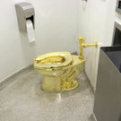 Trumps_Gold_Toilet_80021.jpg