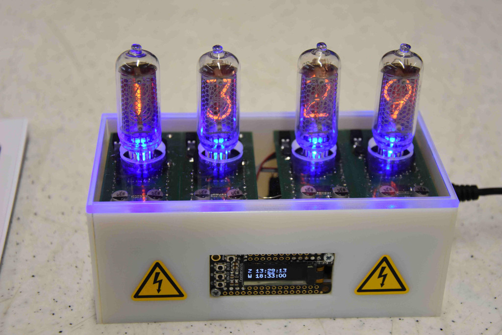 8 Nixie-Wecker.JPG