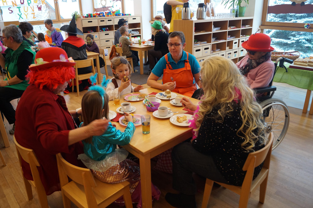 Oma_Nachmittag 2018 _1_.JPG