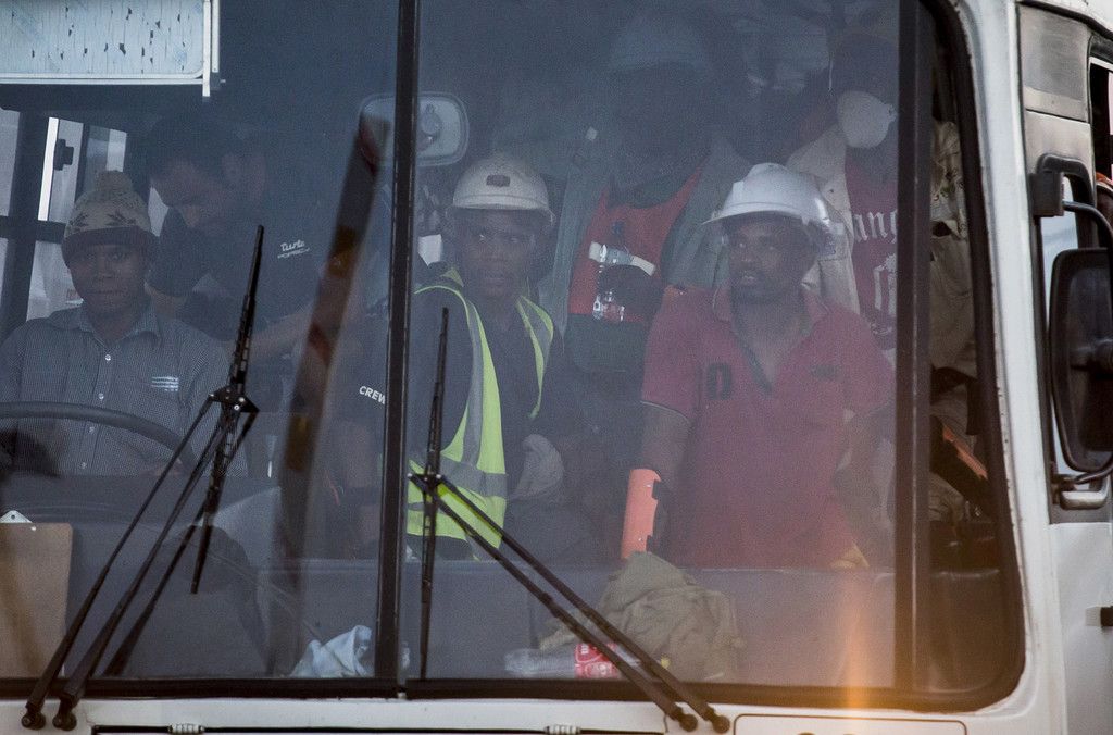 South_Africa_Trapped_Miners_53059.jpg