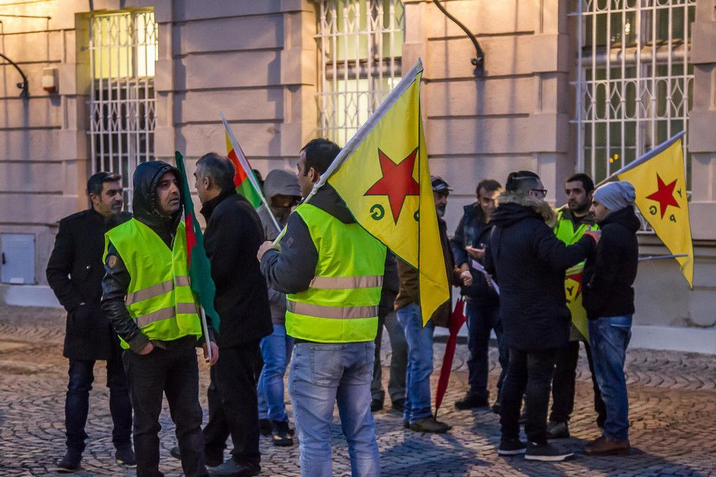 20180202_fmt_kurden_kundgebung_mirabell_mw-6.jpg