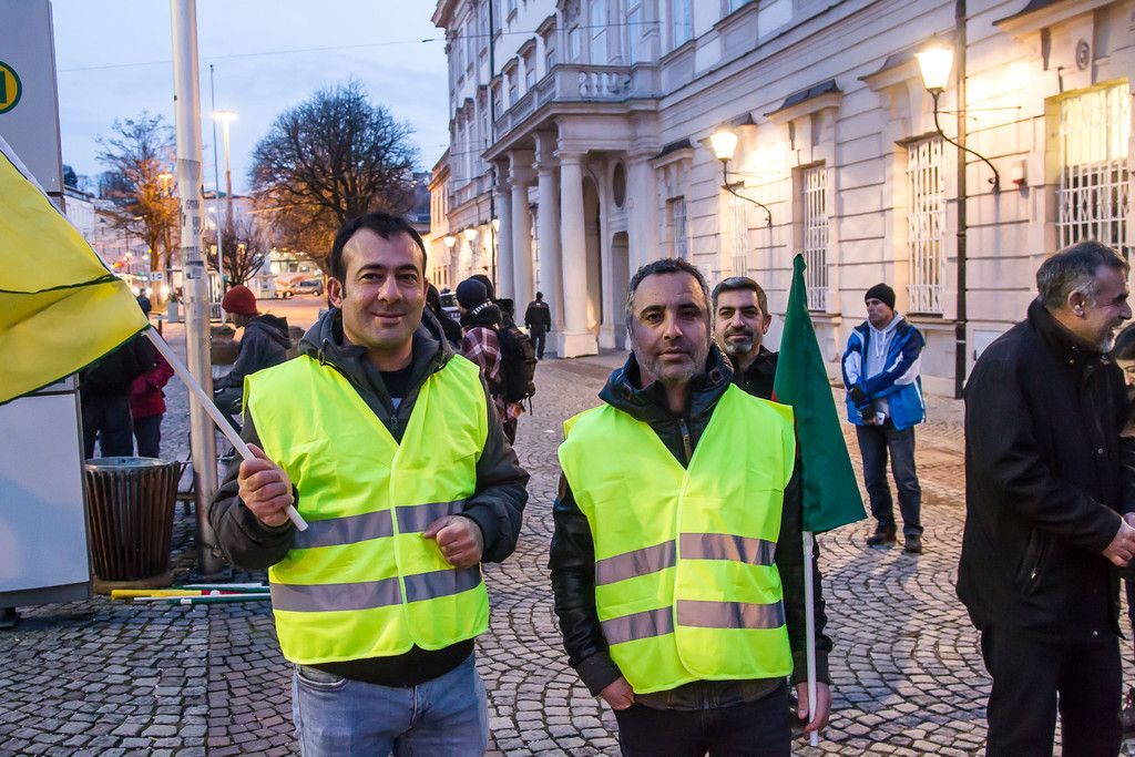 20180202_fmt_kurden_kundgebung_mirabell_mw-7.jpg
