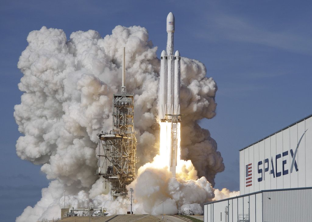 SpaceX_New_Rocket_Launch_81681.jpg