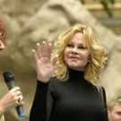Opernball 2018: Melanie Griffith bei der Autogrammstunde