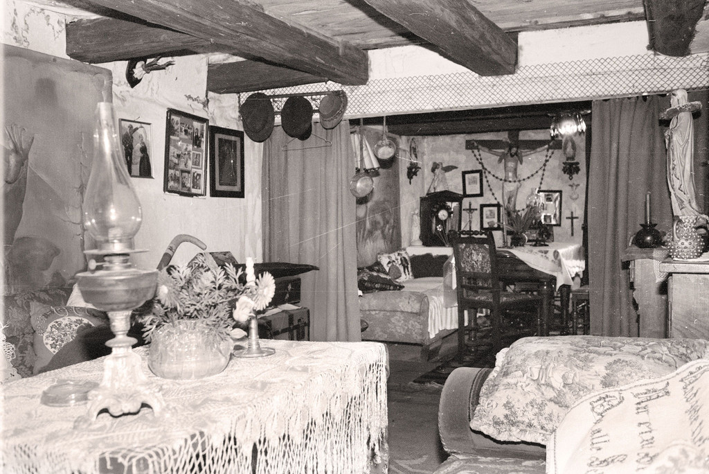 BertasRarita__tenkabinett1985.jpg