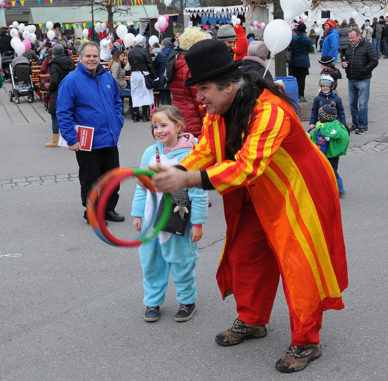 Kinderfasching Fu__ach 2018 Zirkus Nano 42.jpg