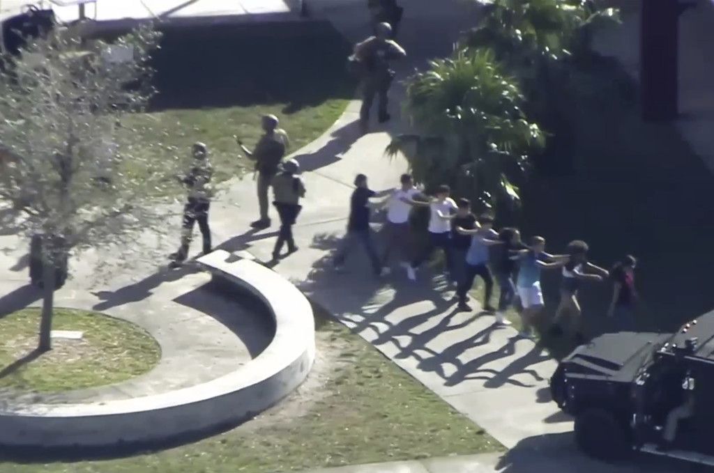 School_Shooting_Florida_67390.jpg