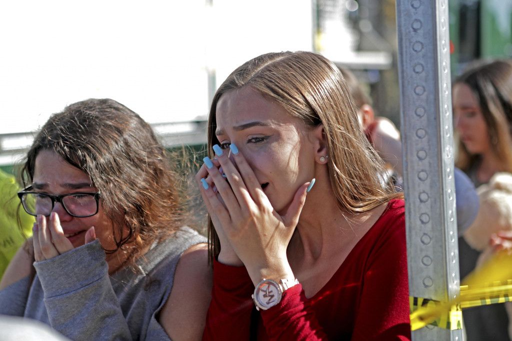 APTOPIX_School_Shooting_Florida_57957.jpg