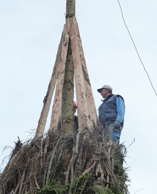 Funken-Erlach1a Funkenbau.jpg