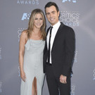 People_Aniston_Theroux_04352.jpg