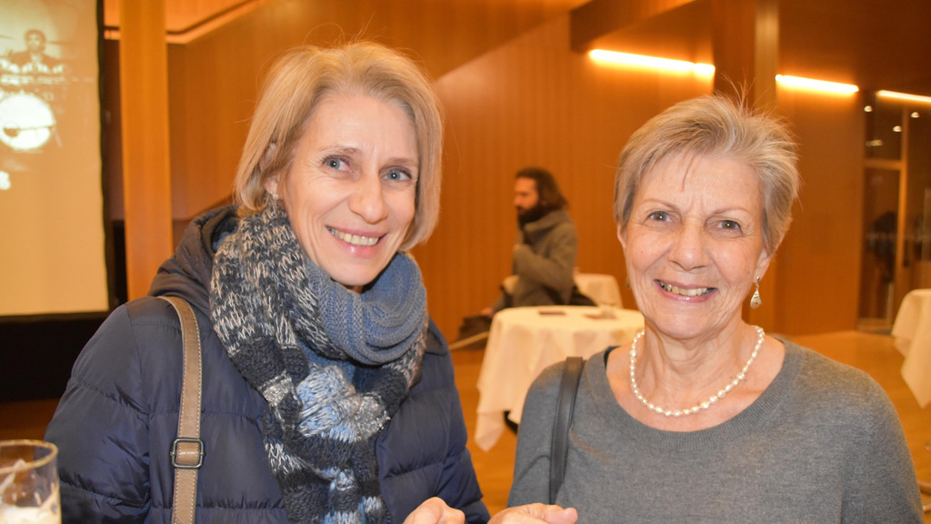 7_Patrizia und Ruth Steinhauser_ Mama un Oma von Darstellerin Sara.JPG