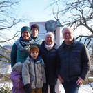 Familie Lienhart mit Oma und Opa.JPG