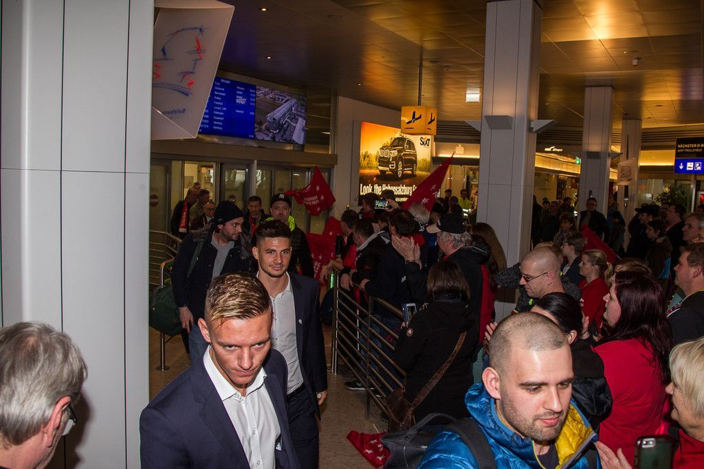20180309_fmt_ankunft_FC_Salzburg_mw-24.jpg