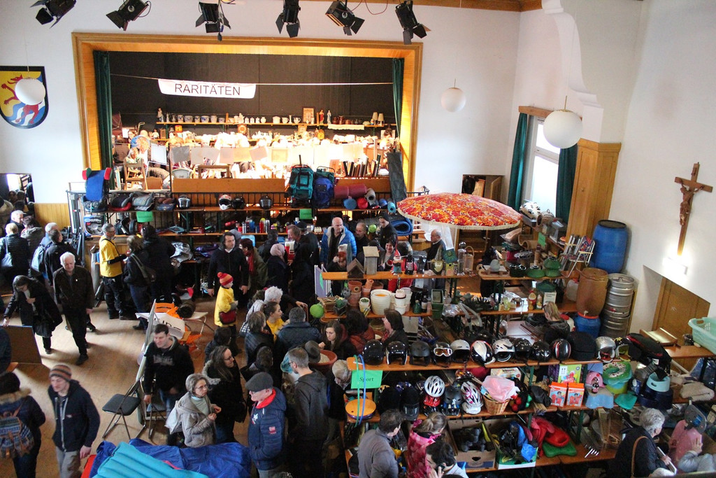 Flohmarkt in Wolfurt.jpg