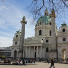 Besuchergerüst in der Wiener Karlskirche