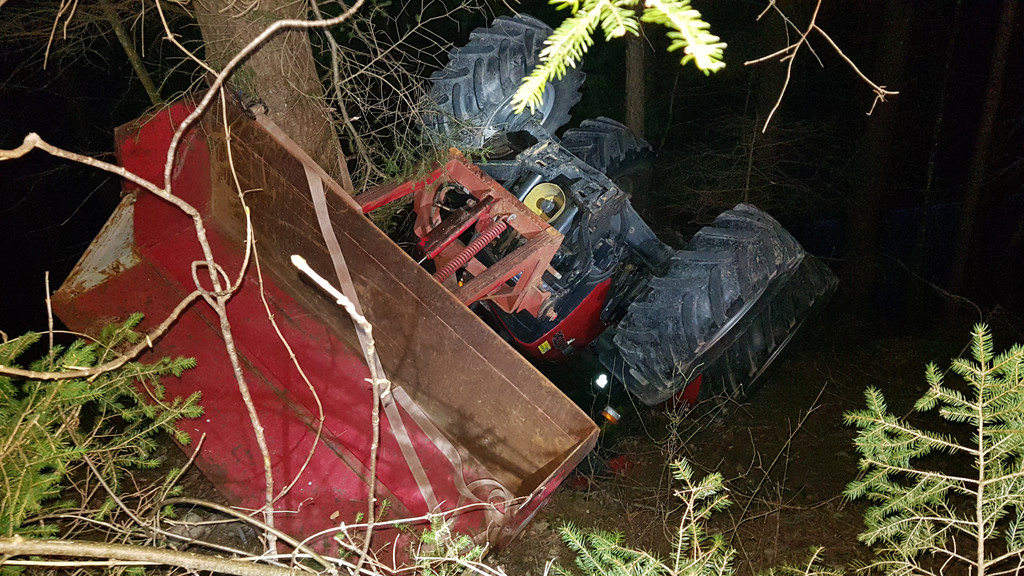 Fahrzeugbergung Wimberg 52 Schelch am 18 03 2018 um 9 40 Uhr _007_.jpg