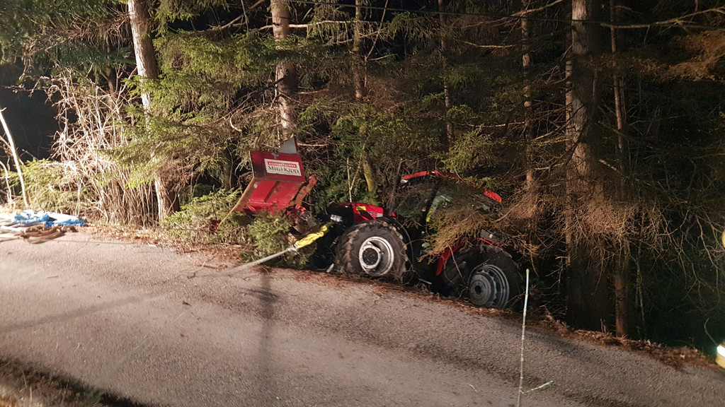 Fahrzeugbergung Wimberg 52 Schelch am 18 03 2018 um 9 40 Uhr _019_.jpg