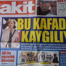 Türkei: Merkel in Nazi-Uniform