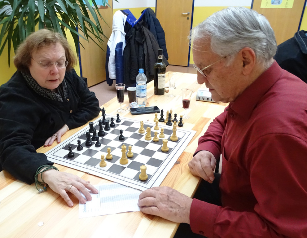 Schach10o Mira_ Baumberger.jpg