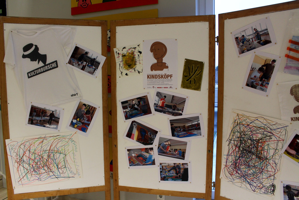 Mittelschule Vernissage KINDSK__PF F BILDER 22-03-2018 _4_.JPG