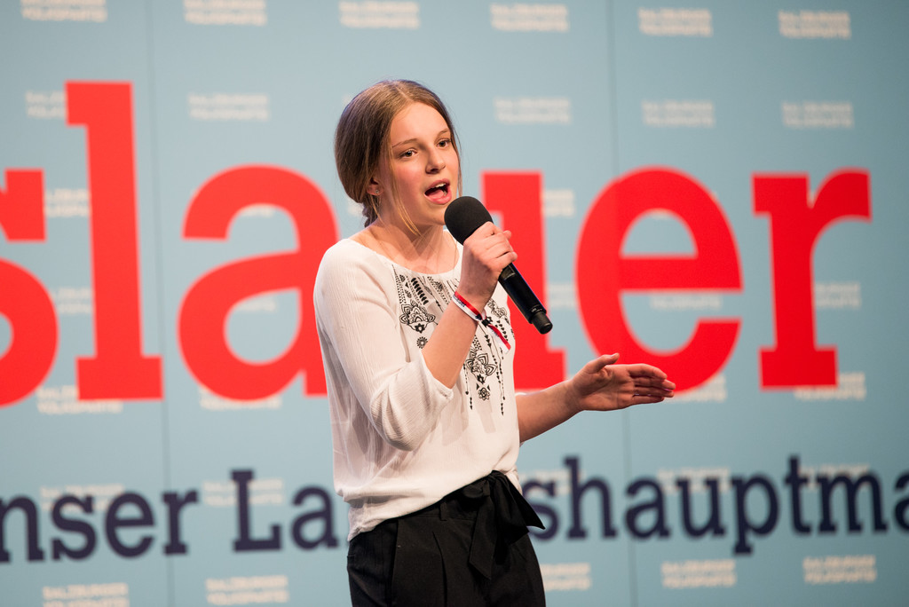 Katharina Macheiner singt - Salzburg sind wir-.jpg