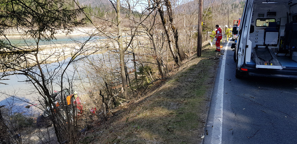 Traktor Absturz am 11 04 18 um 11 31 Uhr _003_.jpg