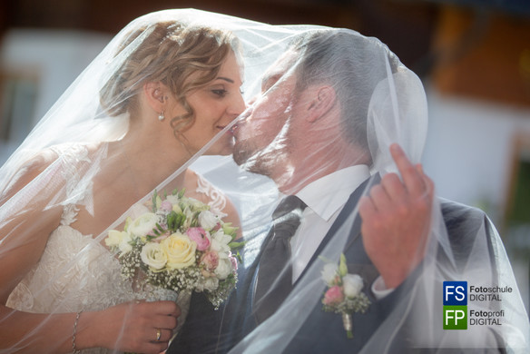 0002HZ Isabelle und Markus Wachter_Fotoprofi Digital 2018.jpg