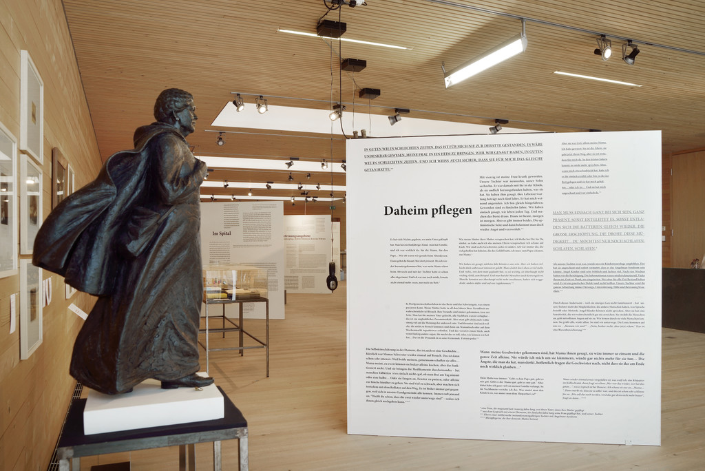 sterreichisches Frauenmuseum_pflege das leben_IA _11_.jpg