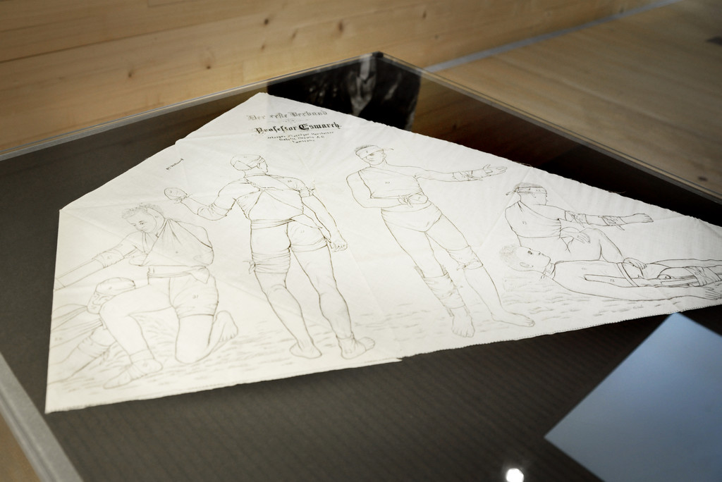 sterreichisches Frauenmuseum_pflege das leben_IA _30_.jpg