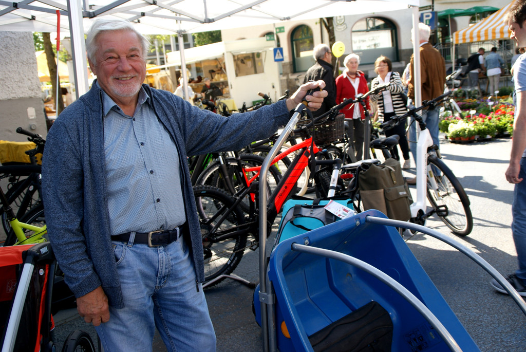 Sigi H__mmerle - wer braucht einen Kiki.JPG