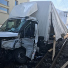 Klein-Lkw gegen Zug in Itzling