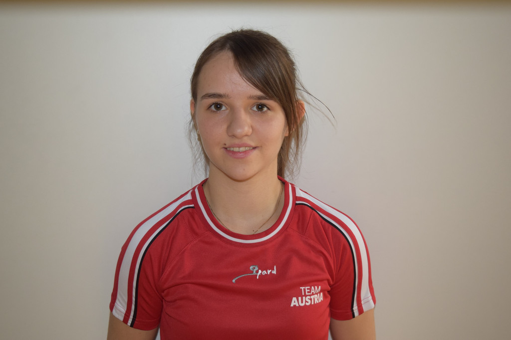Julia Walser.jpg