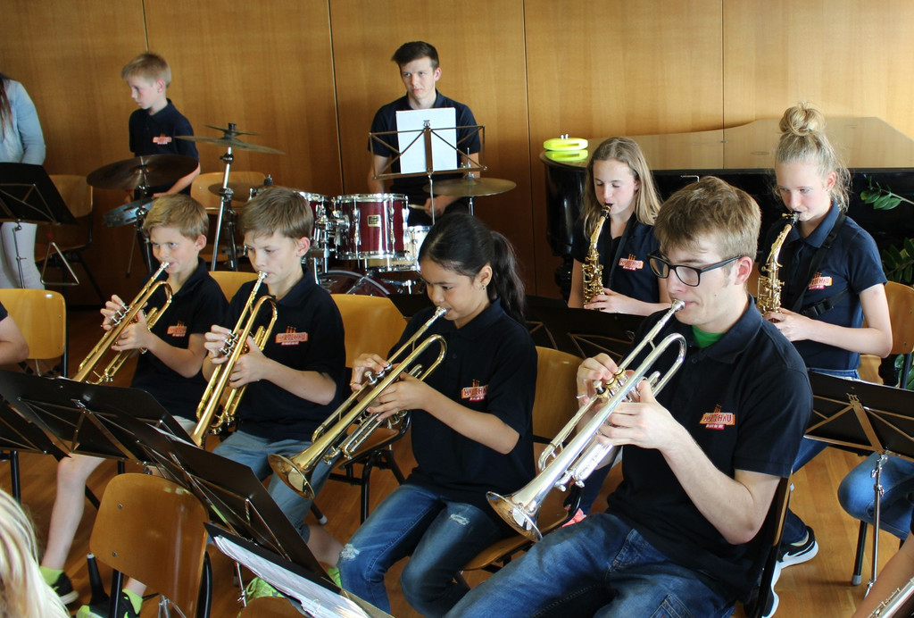 Musikverein JUNGMUSIK Konzert im Jesuheim 04-05-2018 _9_.JPG