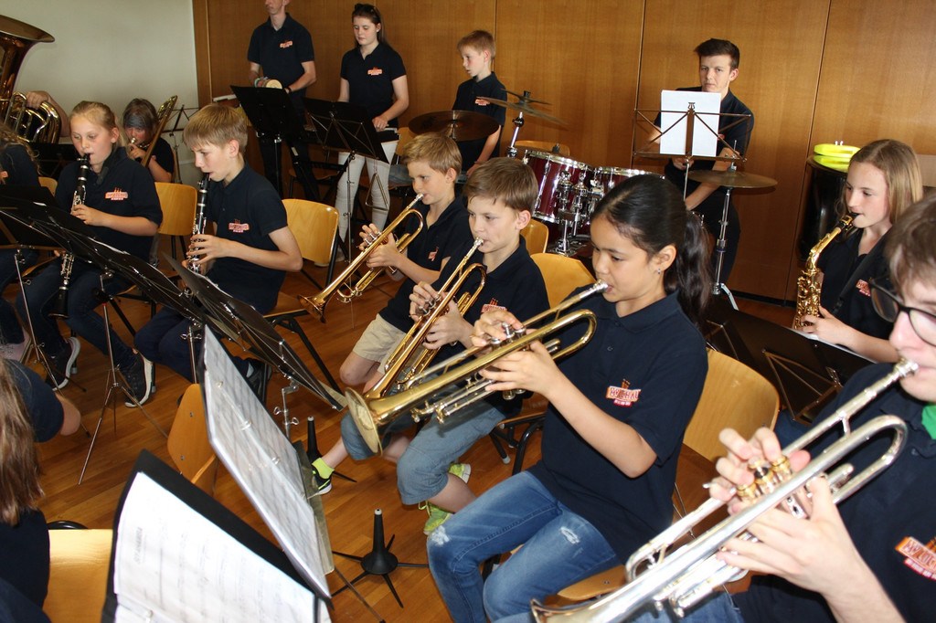 Musikverein JUNGMUSIK Konzert im Jesuheim 04-05-2018 _12_.JPG