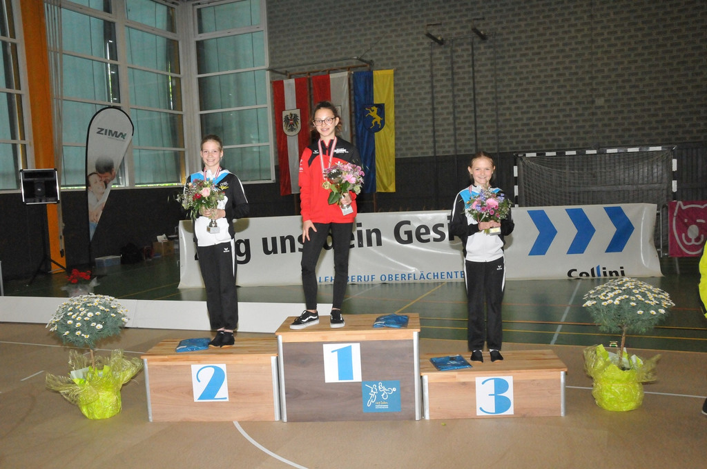 Kufa 1er Sch__lerinnen GNF_1454.JPG