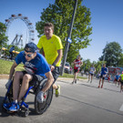 Lukas M__ller im Rennen _c_ Philip Platzer for Wings for Life World Run.jpg