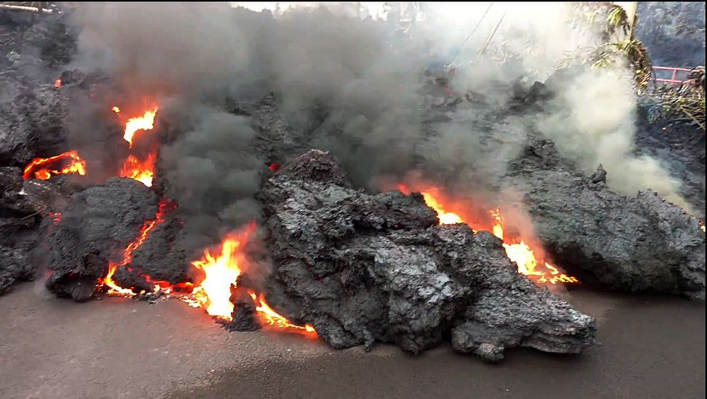 Hawaii_Volcano_77567.jpg