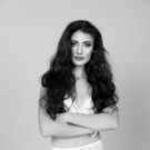 Tirol Vize Marina Augsten BW by Manfred Baumann.jpg