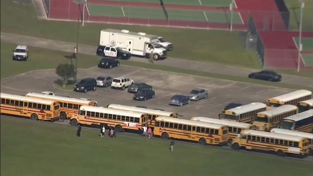 School_Shooting-Texas_10822.jpg