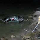 Auto stürzt in Salzach II