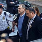 Weinstein stellt sich den Behörden
