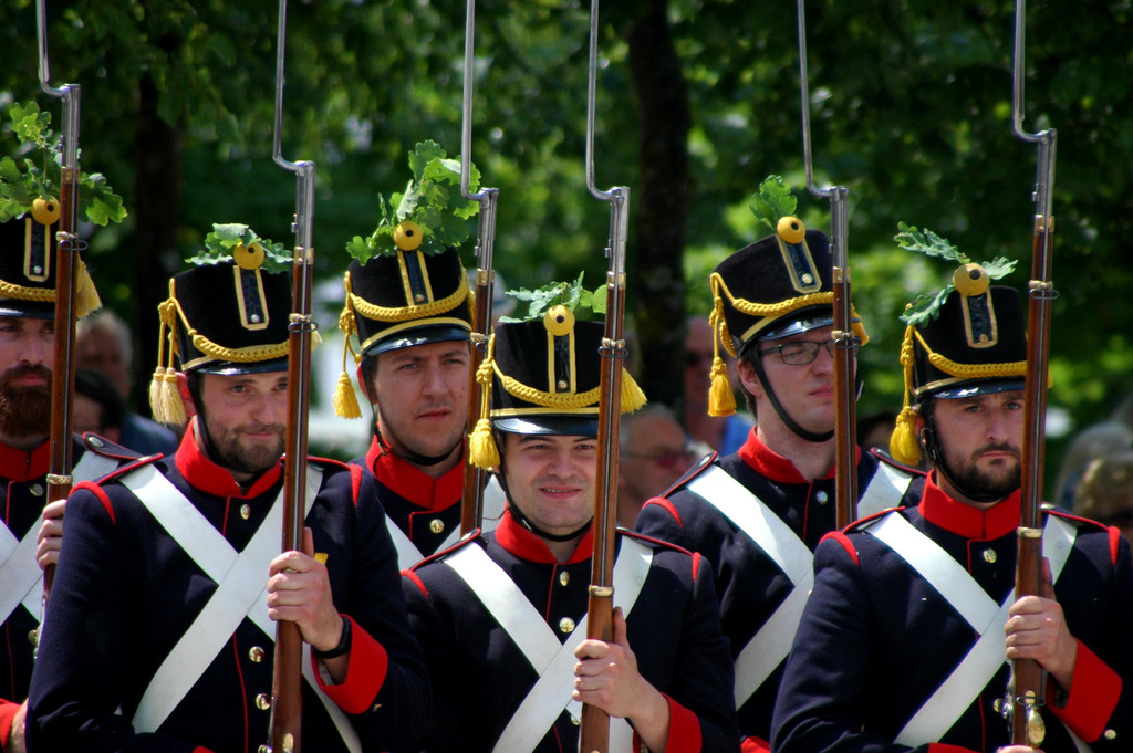 Junge Sch__tzen alte Tradition.JPG