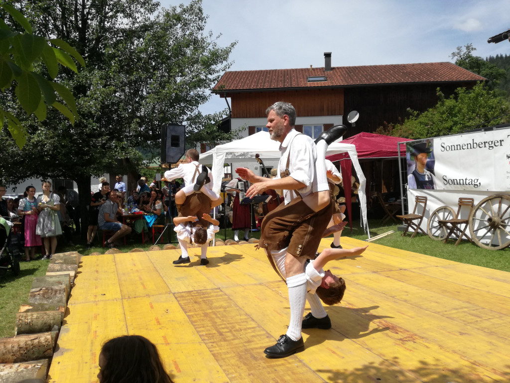 trachten05.jpg