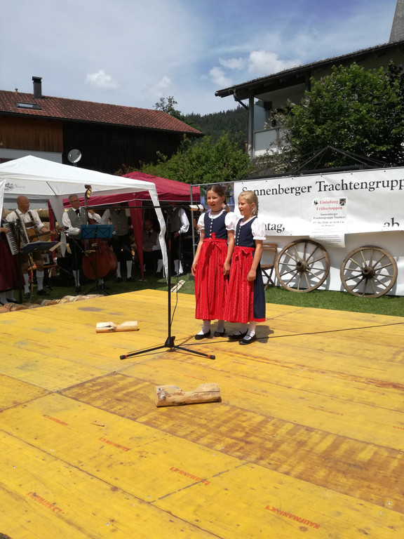 trachten06.jpg