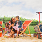 Schloss Hof_Sommer_Sand_H__ngematten __ SKB - Astrid Knie _4_.jpg