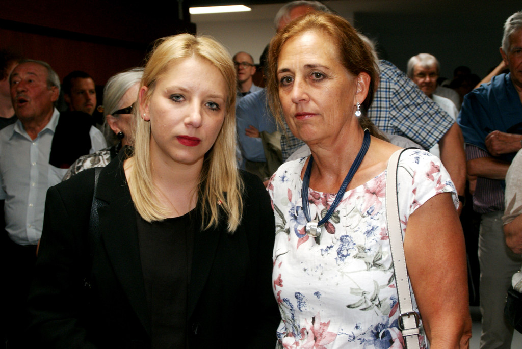 Nicole Hosp_ Doris Dobros.JPG