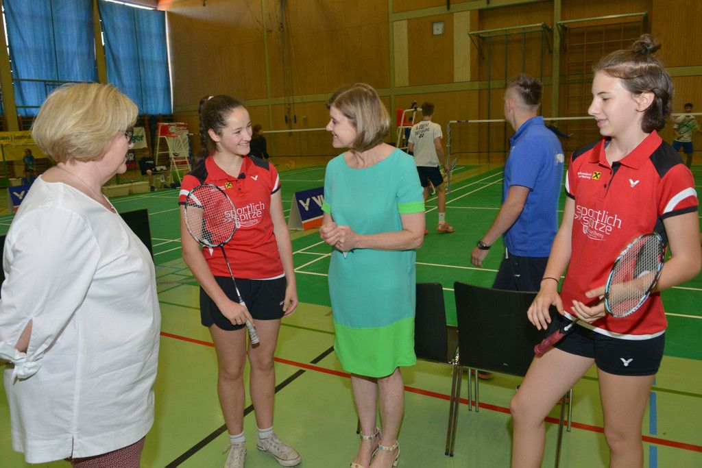 Badminton-002.jpg